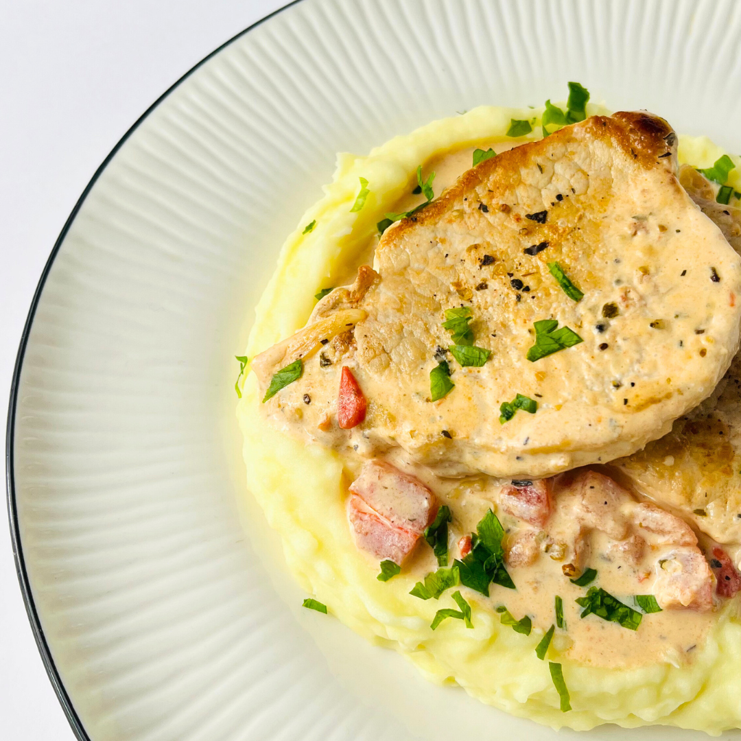 Свиные медальоны с вином в сливках по-тоскански с нежным сливочным пюре