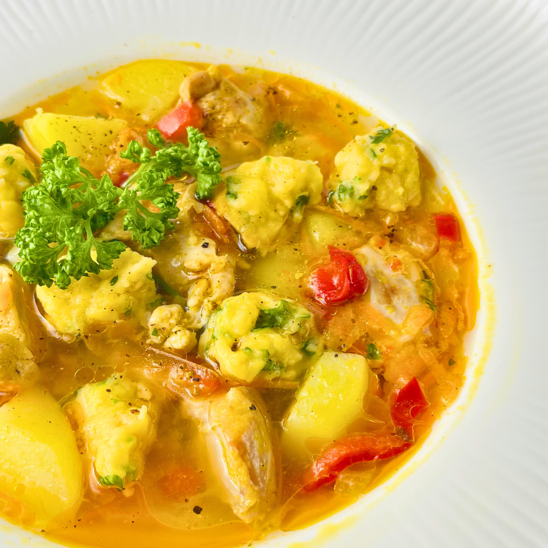 Куриный суп с клёцками