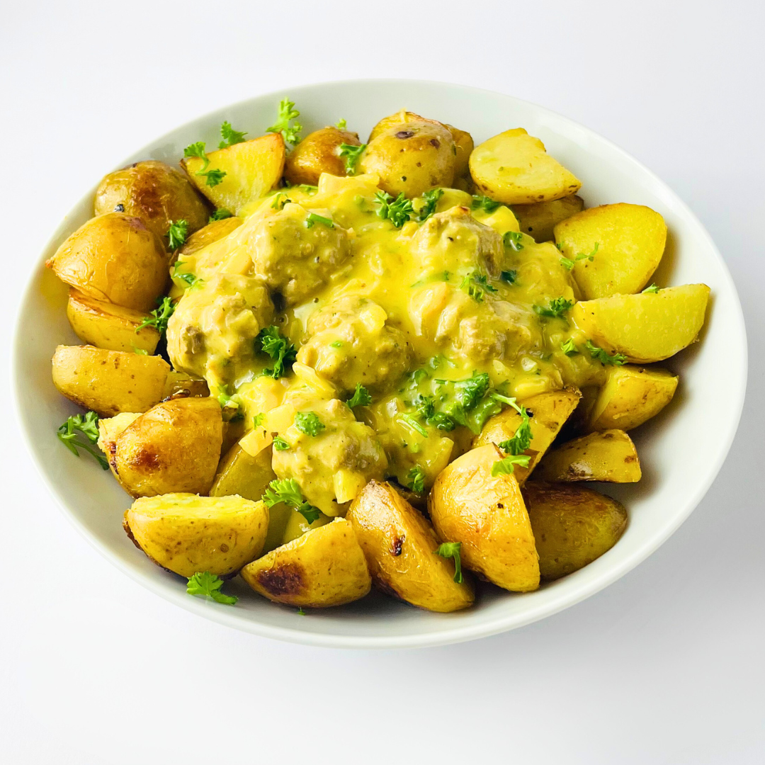 Чихиртма с мясными фрикадельками в грузинском соусе с отварным картофелем