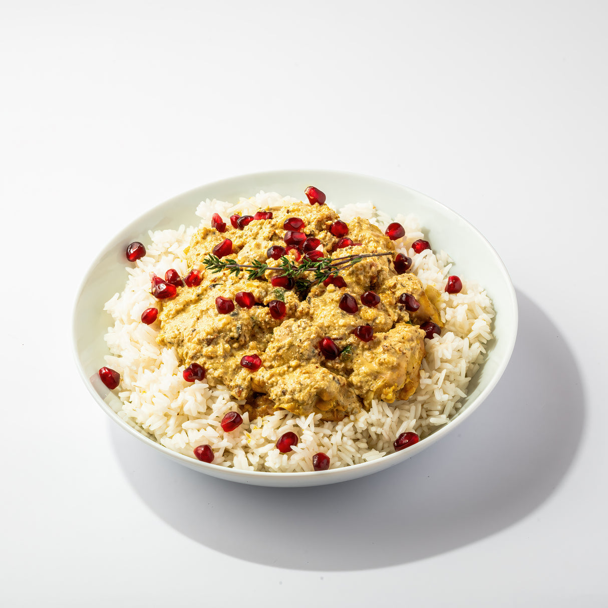 Сациви с курицей, гранатом и грузинскими пряностями