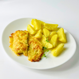 Минтай под сырной шапочкой по-французски с отварным картофелем со сливочным маслом и зеленью