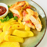 Куриный сэндвич с куленом, картофелем по-домашнему и соусом барбекю