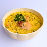 Сливочно-сырный суп с курицей, картофелем и грибами
