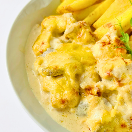 Нежни пилећи жулијен са печуркама и куваним кромпиром