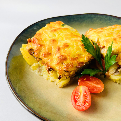 Мясо по-французски с говяжьим фаршем