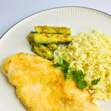 Хрустящая курица кацу с рисом бириани и битыми огурцами