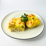 Белая рыбка, запечённая по-монастырски, с картофелем под соусом голандес